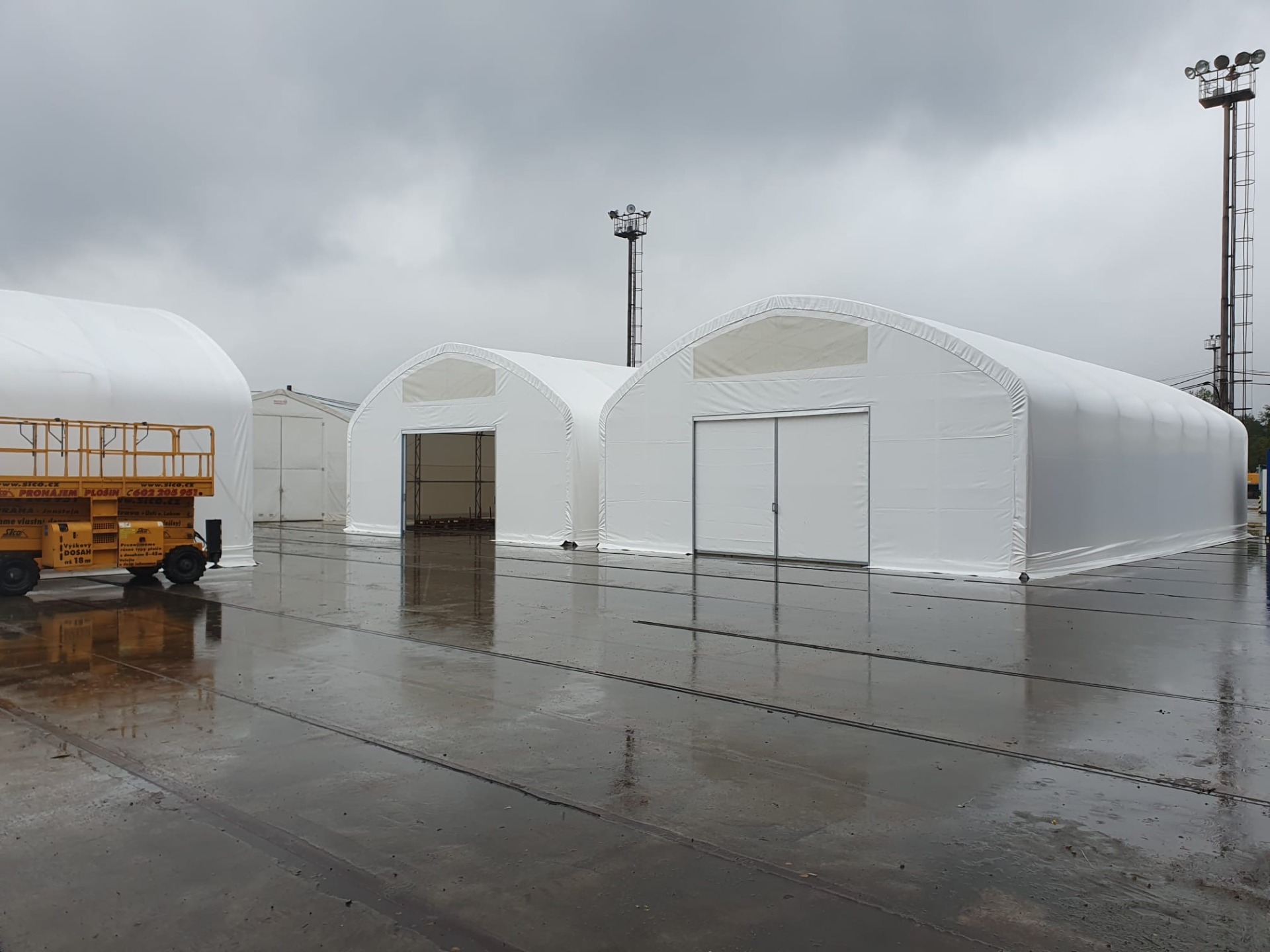 Oblouková hala šířky 10 m