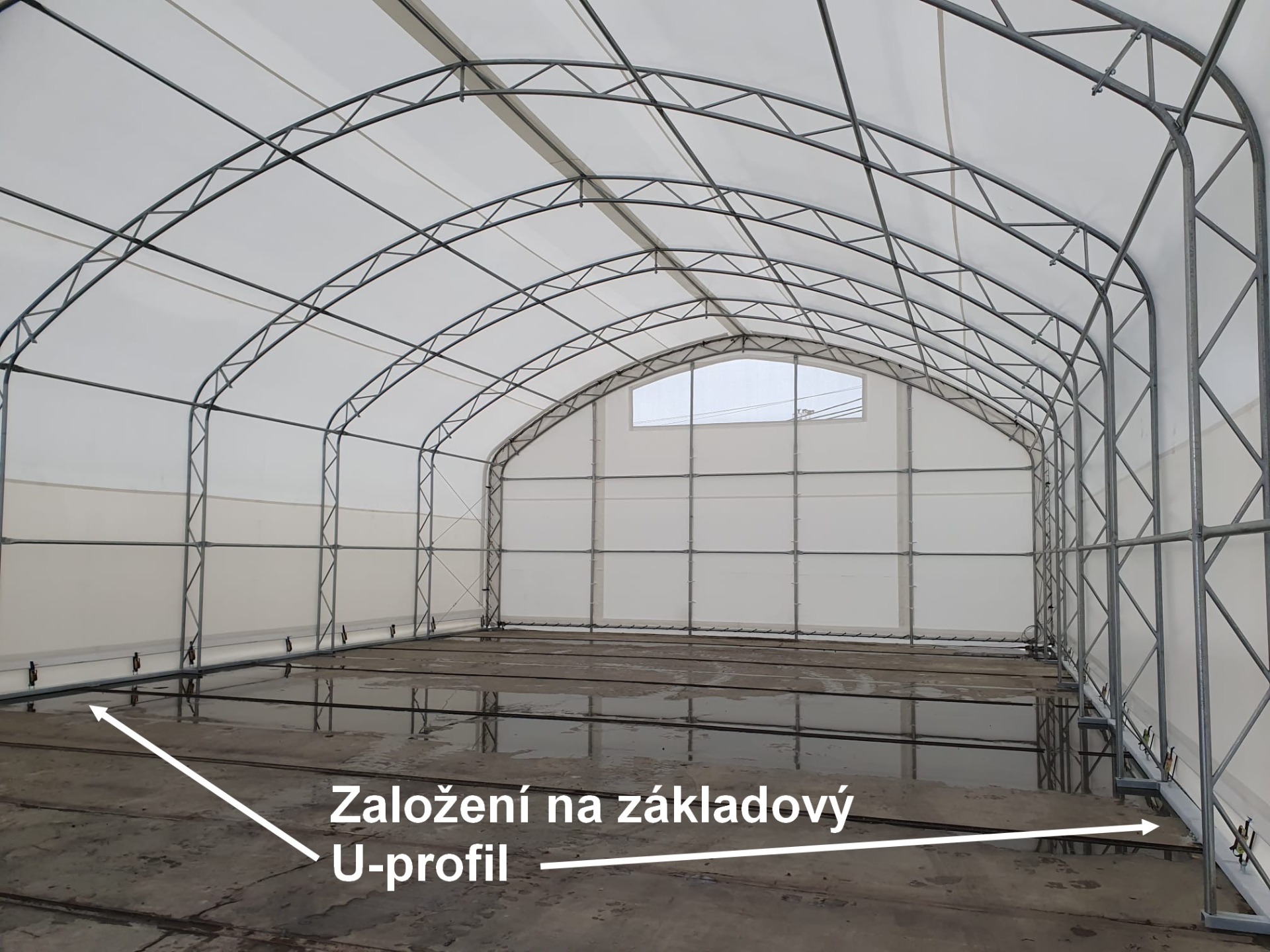 Založení plachtové haly