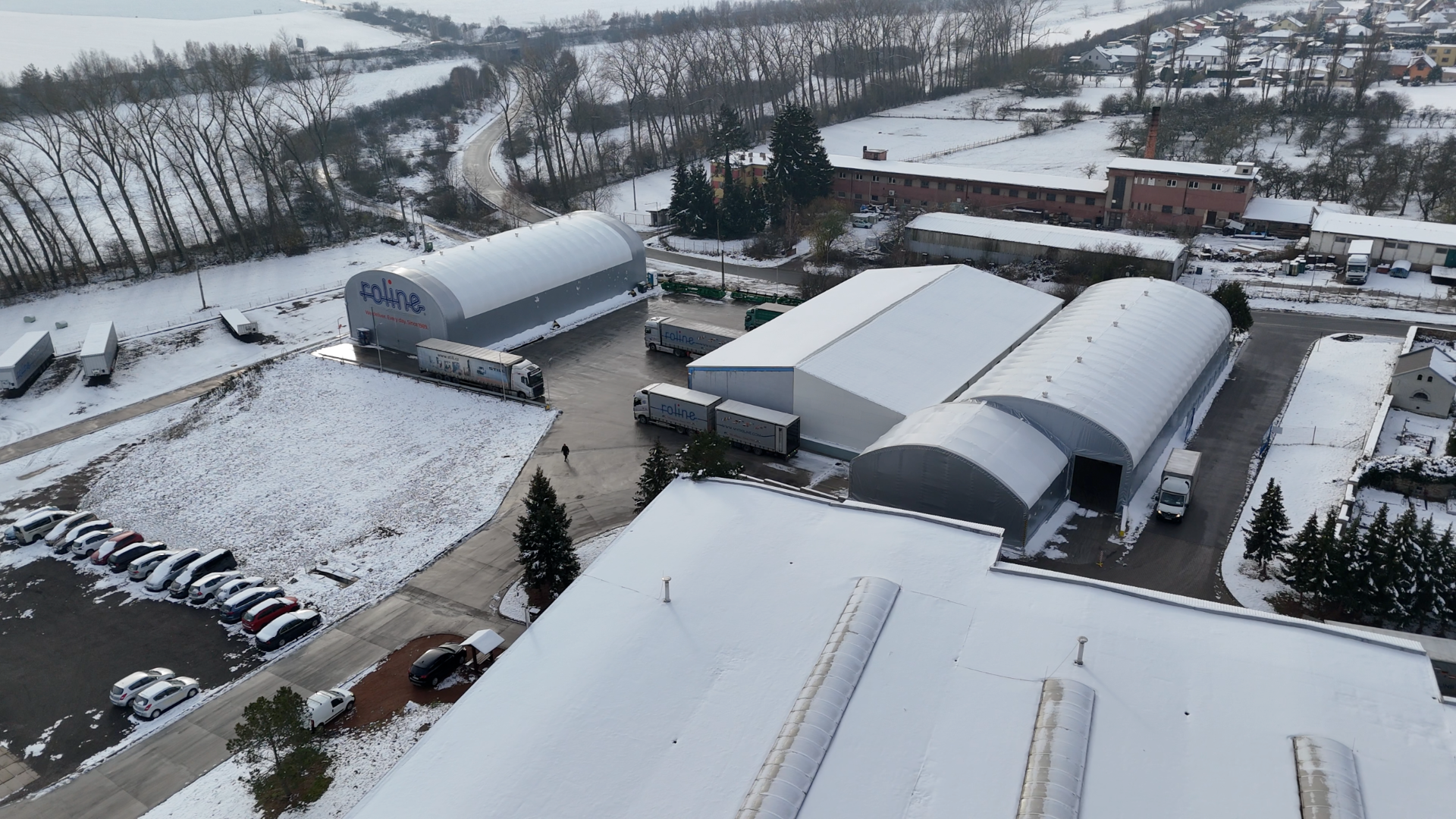 Oblouková hala šířky 20 m