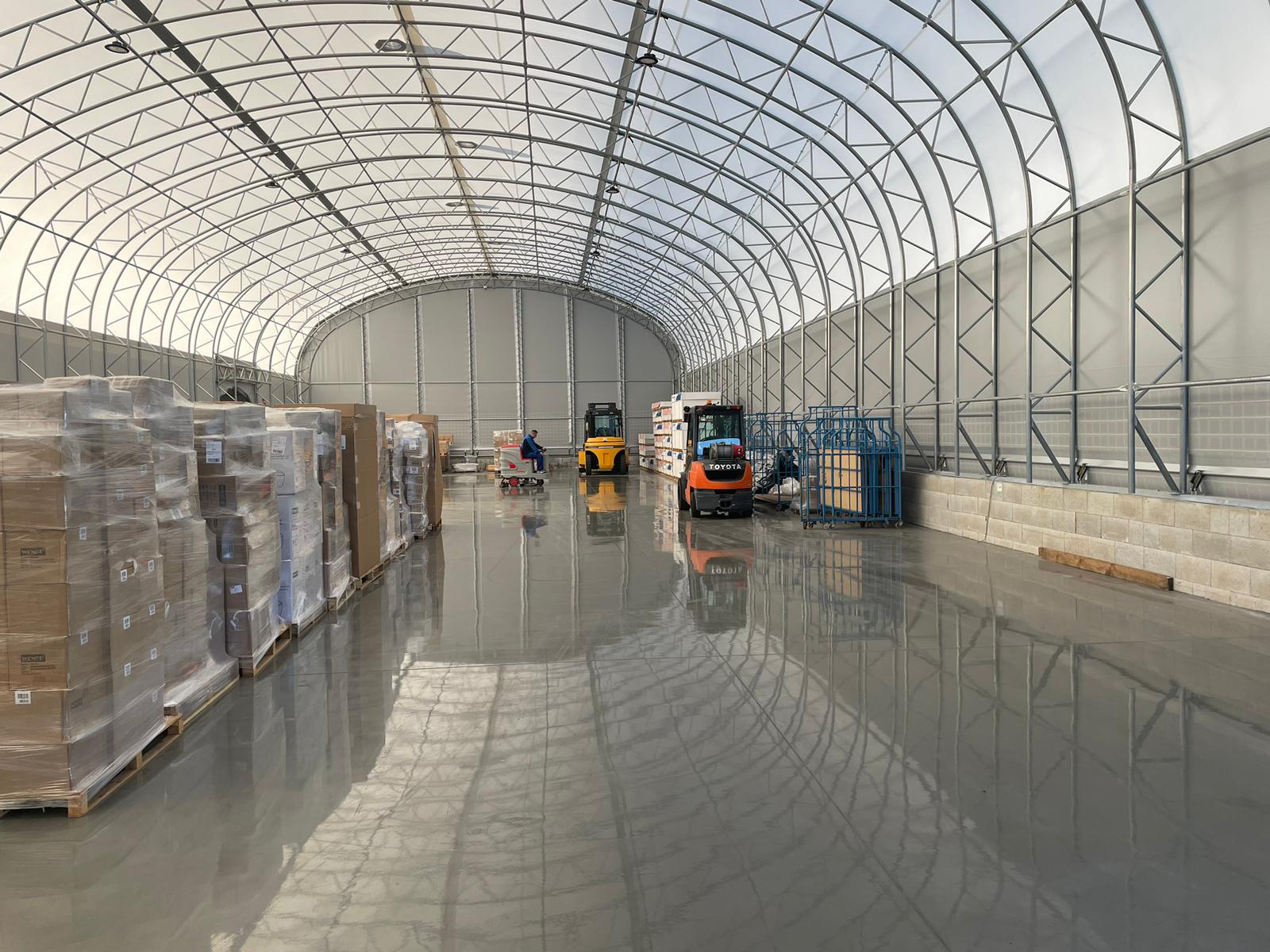 Oblouková hala šířky 20 m