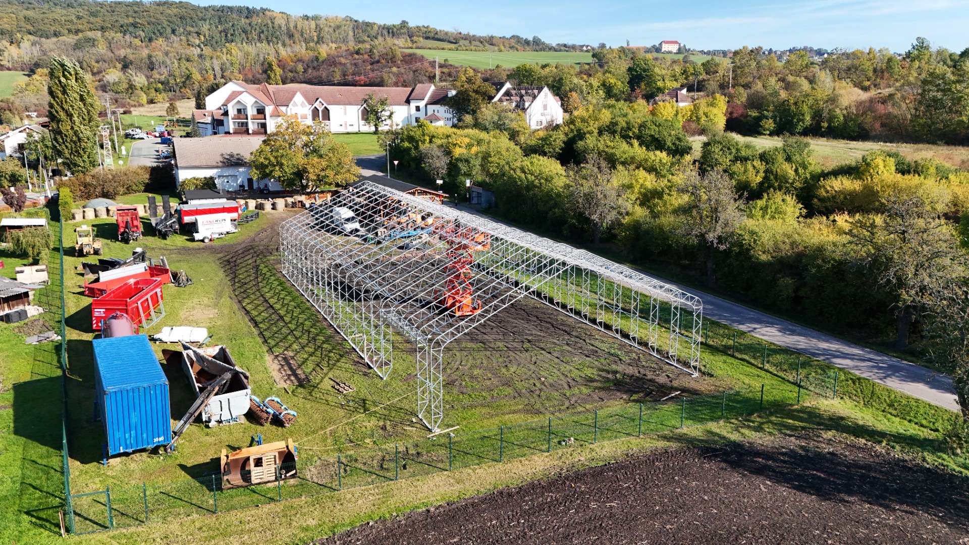 Plachtová hala šířky 20 m - konstrukce